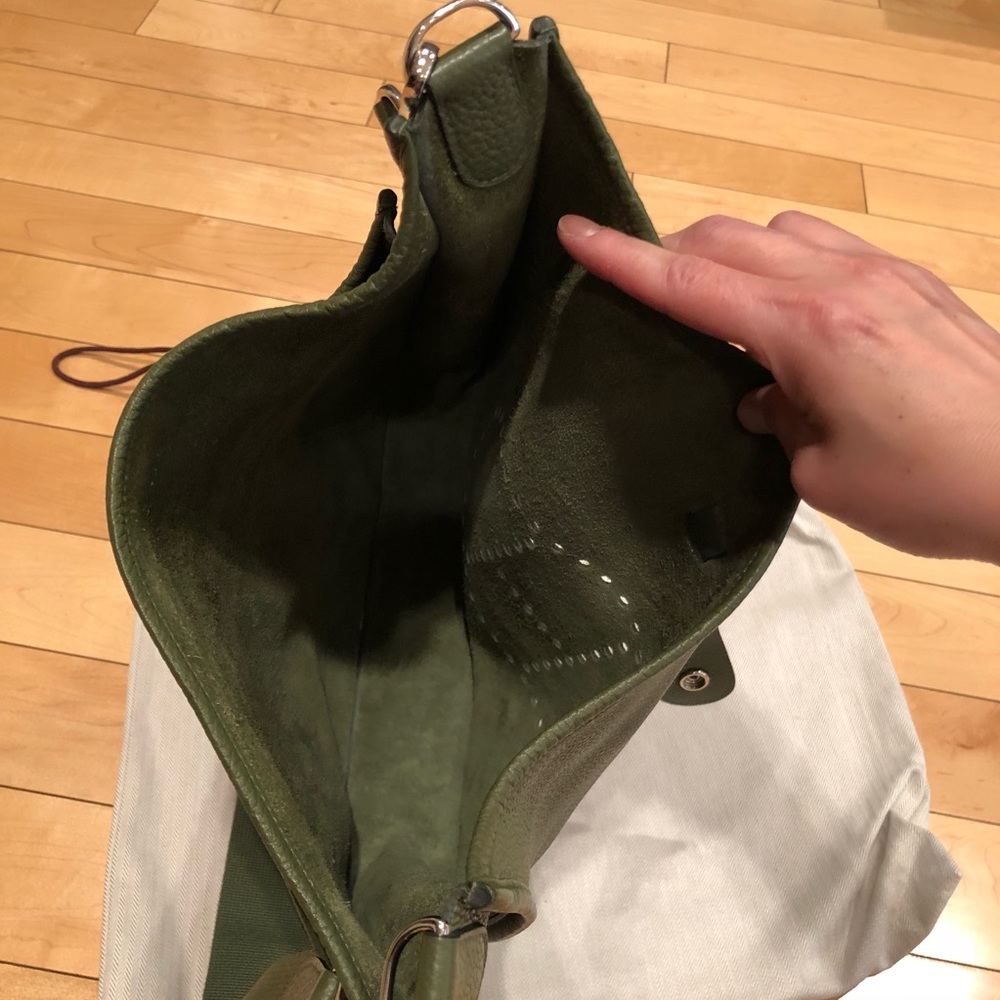 Hermès Evelyne GM crossbody bag, canope green. - Picture 5 of 8